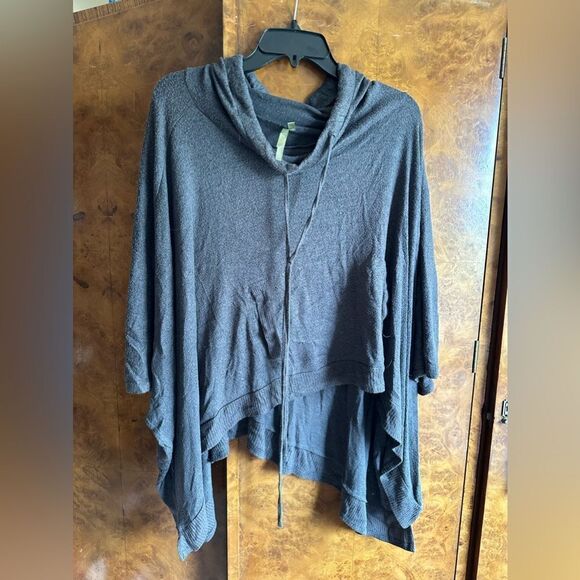 OS gray poncho - Picture 5 of 6